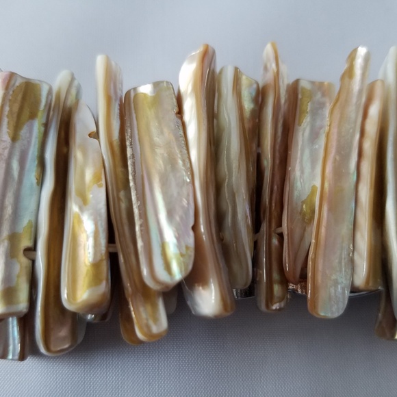 YLQ Sea Shell Stretch Bracelet Wrist Watch - Picture 4 of 7